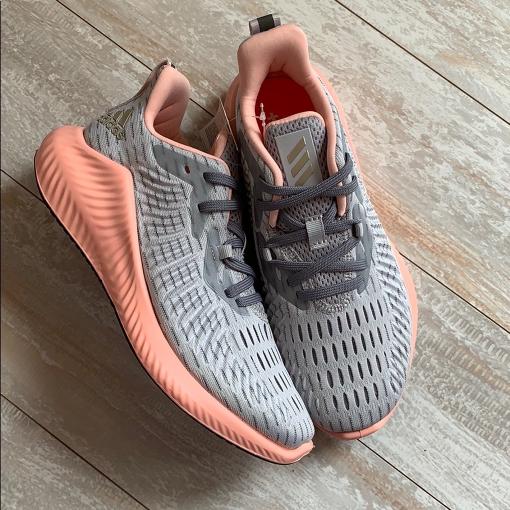 NWT Adidas Alphabounce Running shoes - Picture 8 of 10